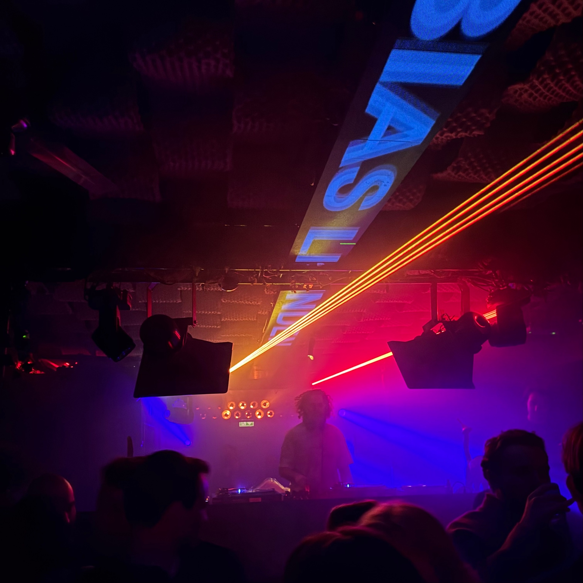 Bass / 04:11